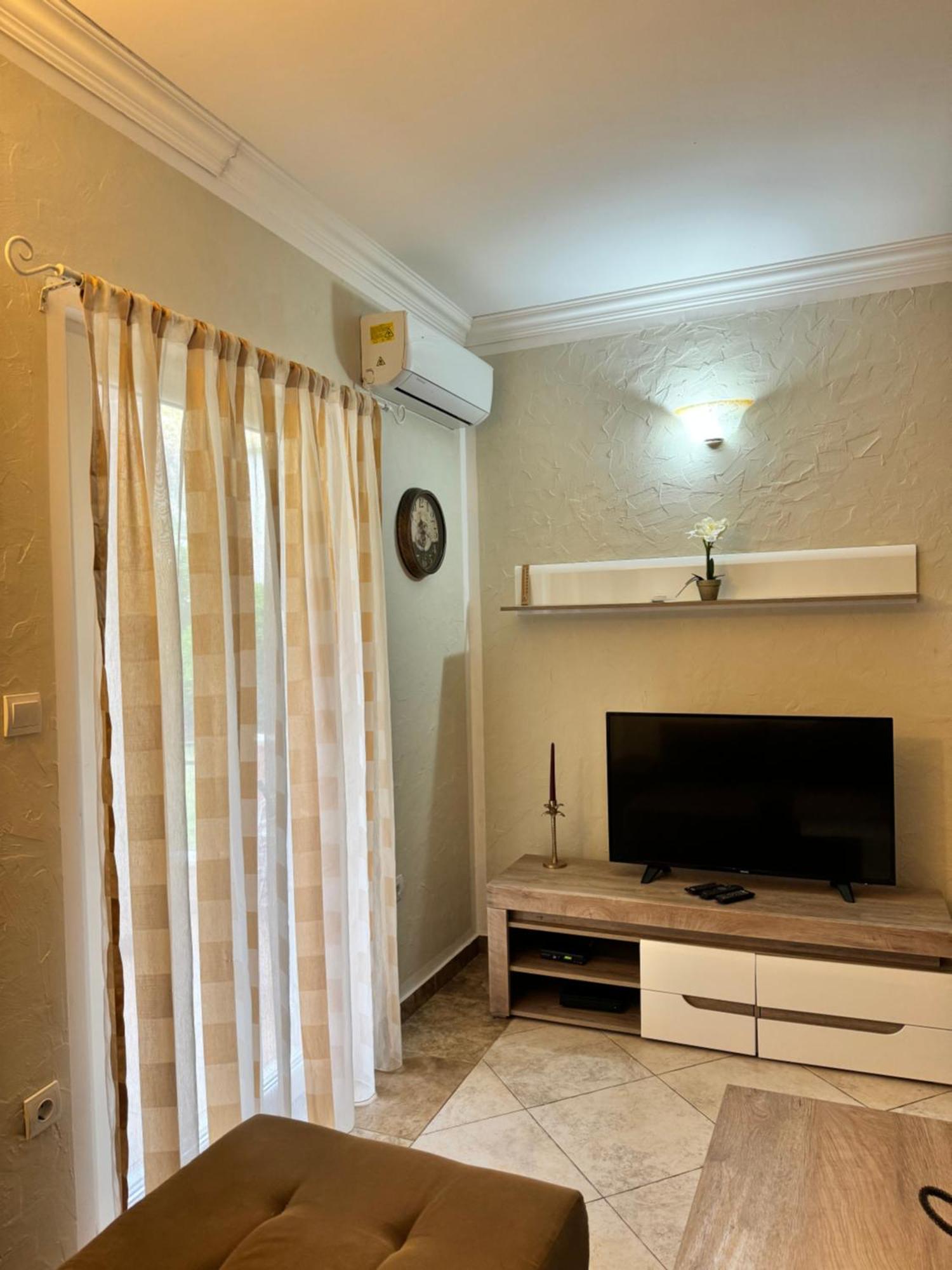 Carine Garden Apartment ริซาน ห้อง รูปภาพ