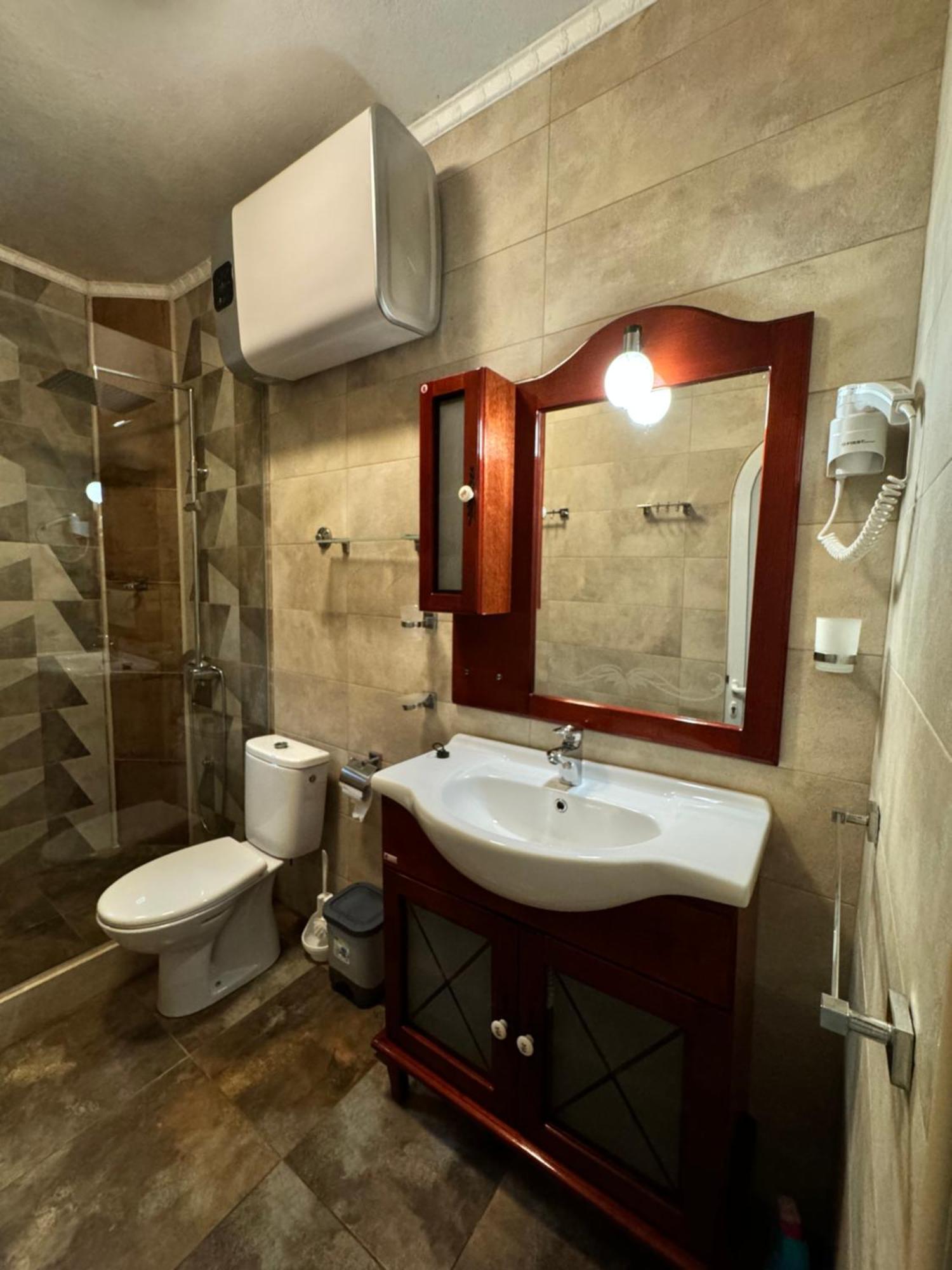 Carine Garden Apartment ริซาน ภายนอก รูปภาพ