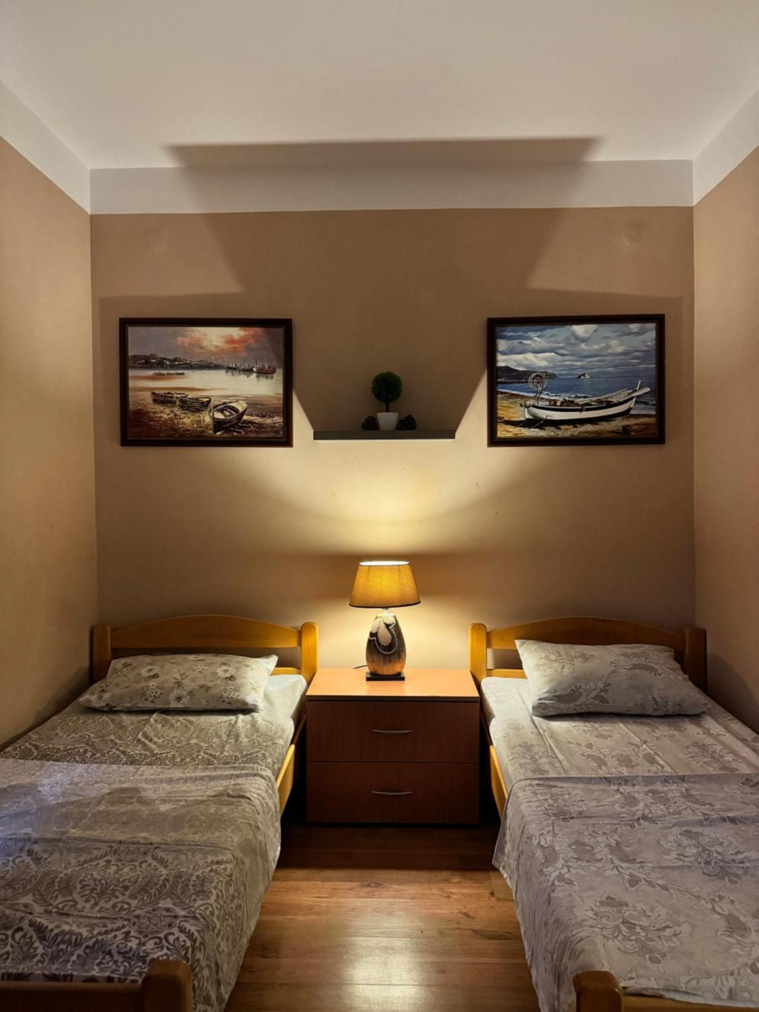 Carine Garden Apartment ริซาน ภายนอก รูปภาพ