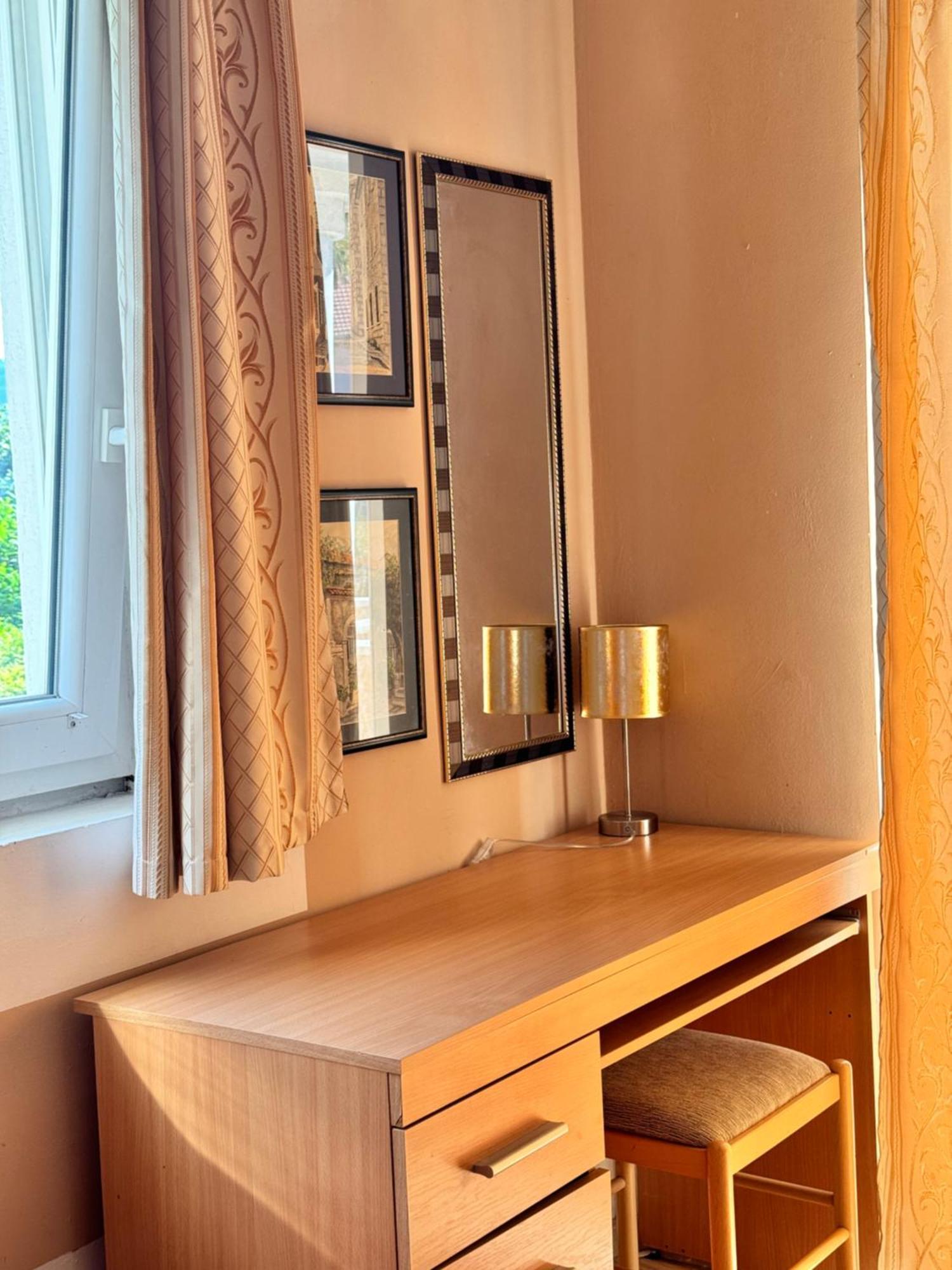 Carine Garden Apartment ริซาน ภายนอก รูปภาพ