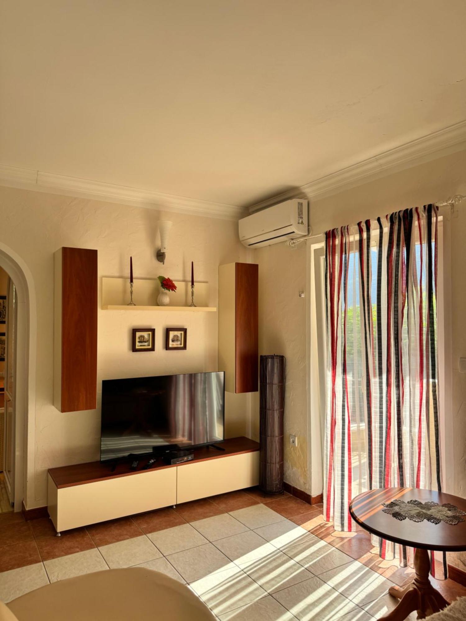 Carine Garden Apartment ริซาน ภายนอก รูปภาพ