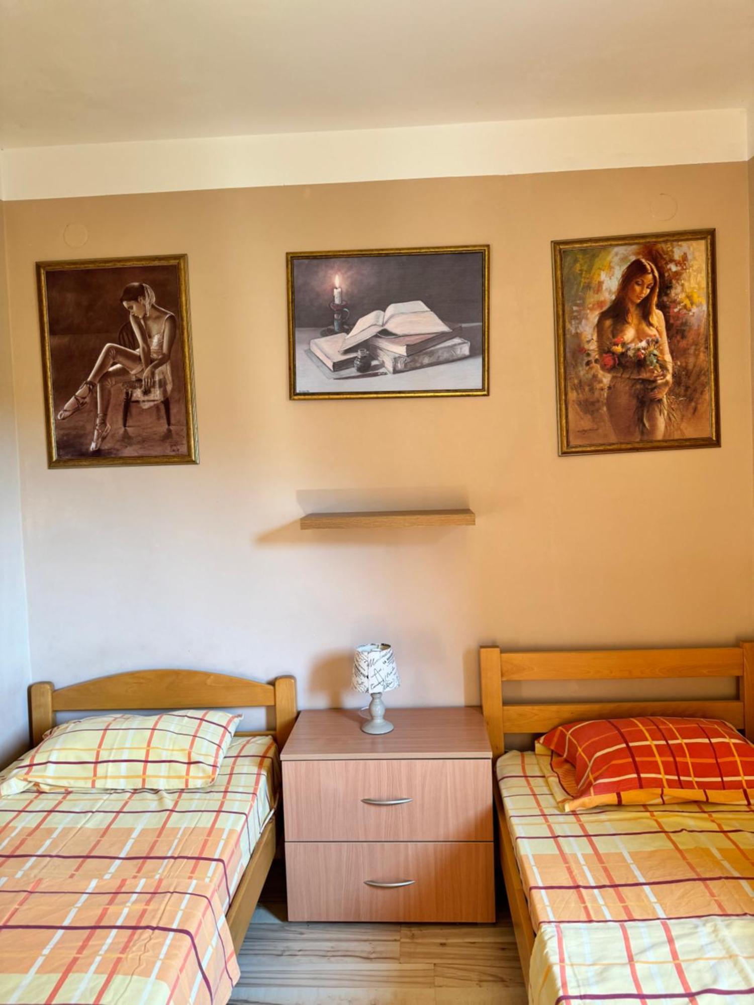 Carine Garden Apartment ริซาน ภายนอก รูปภาพ